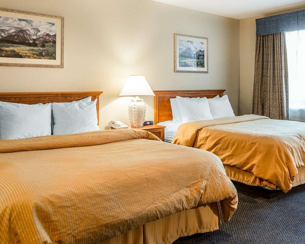 Days Inn By Wyndham Stockton Eksteriør bilde