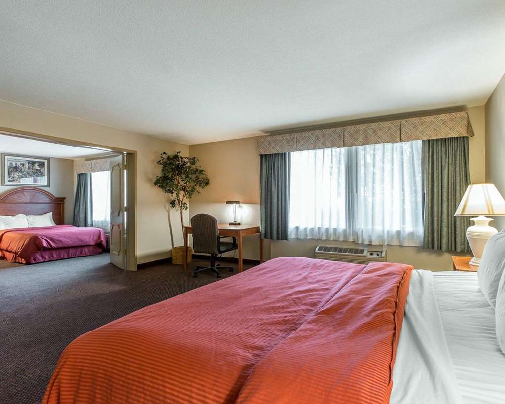 Days Inn By Wyndham Stockton Eksteriør bilde